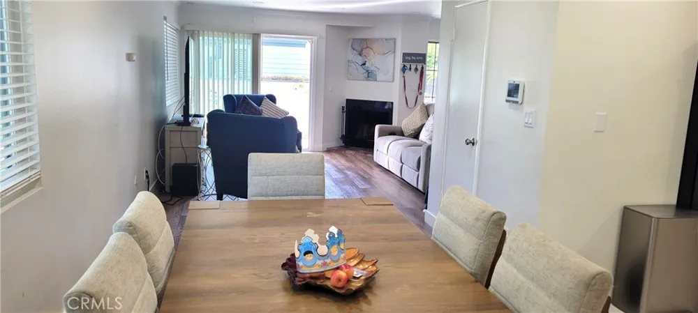 19231 Sherman #27 Reseda, CA 91335