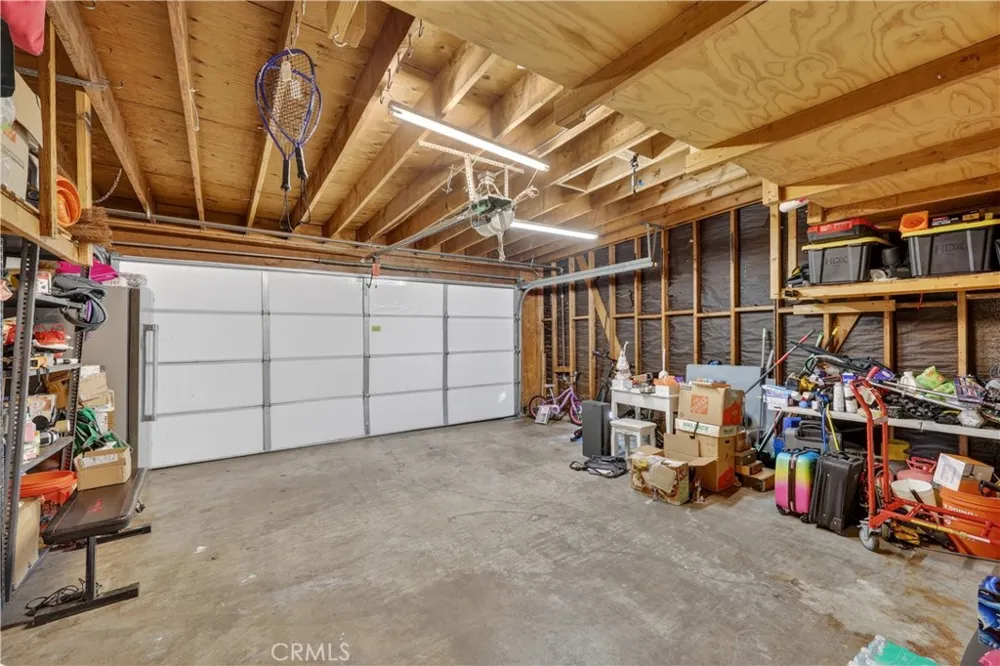 19231 Sherman #27 Reseda, CA 91335