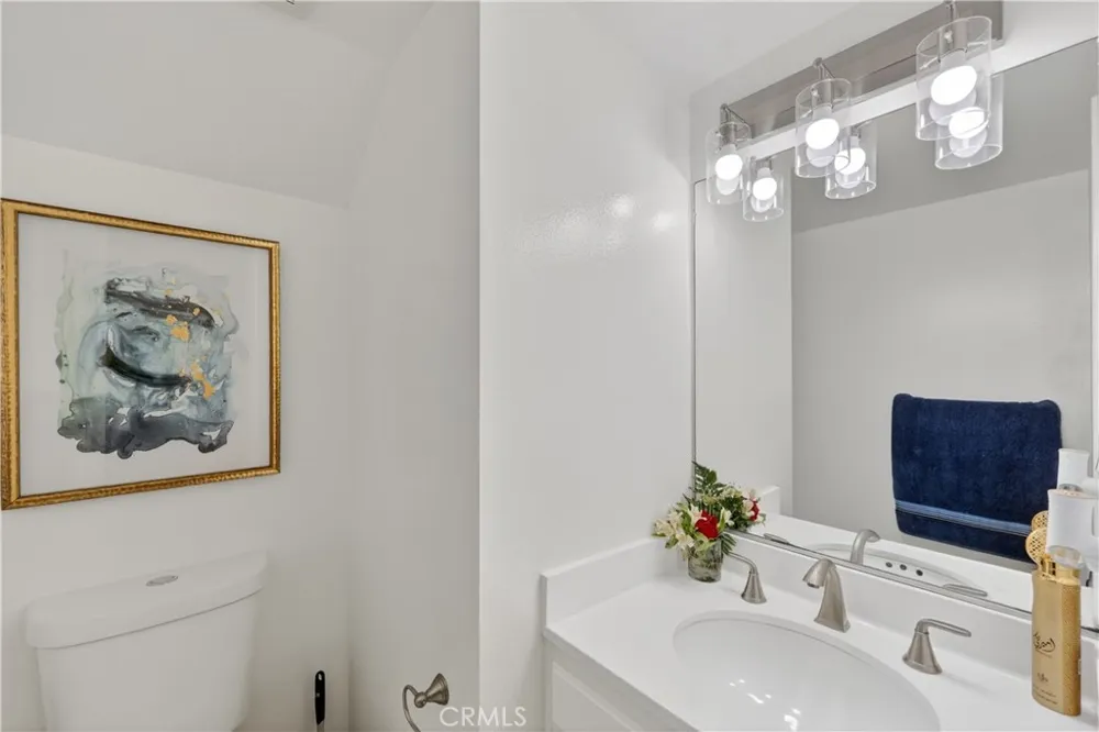 19231 Sherman #27 Reseda, CA 91335
