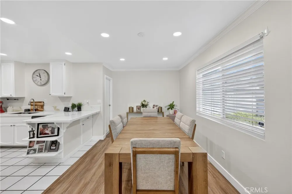19231 Sherman #27 Reseda, CA 91335