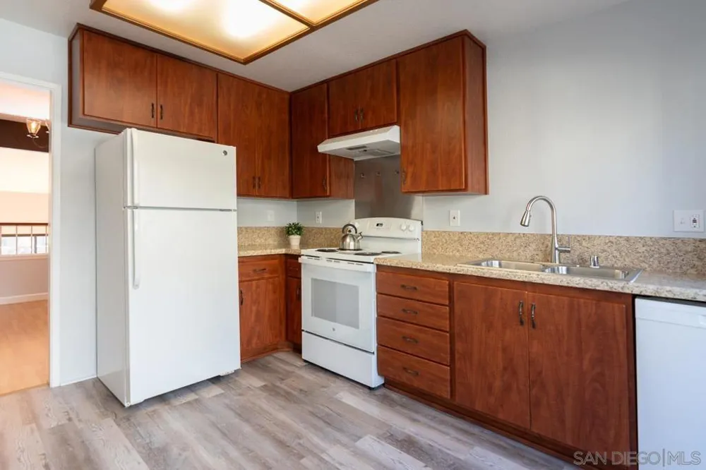 3286 Caminito Eastbluff #114 La Jolla, CA 92037