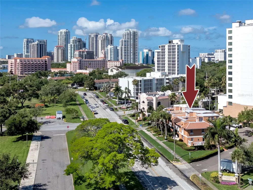 920 NORTH SHORE DRIVE NE St Petersburg, FL 33701