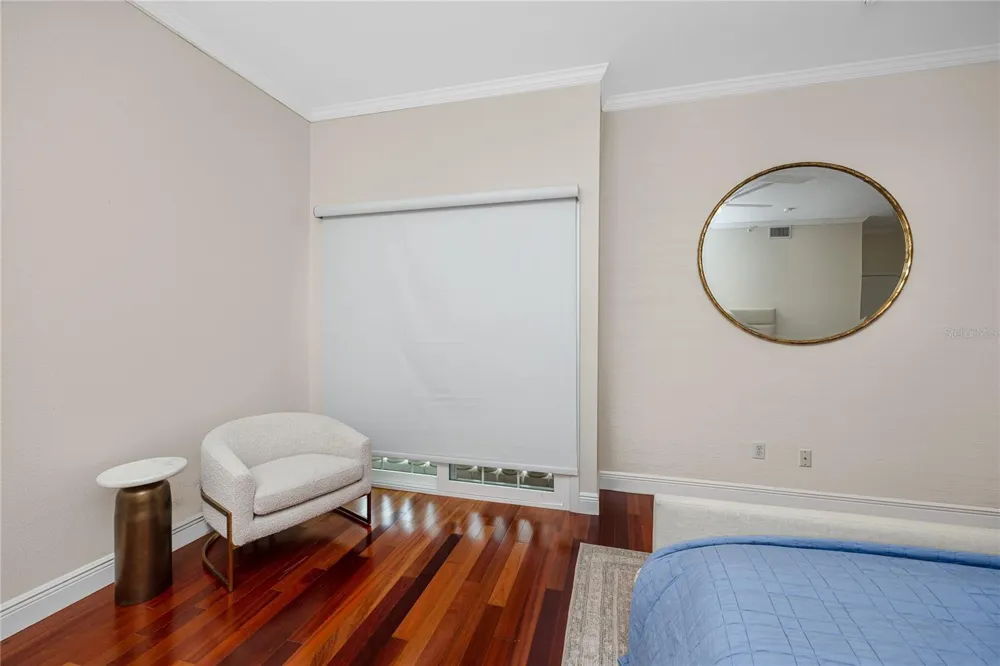 920 NORTH SHORE DRIVE NE St Petersburg, FL 33701