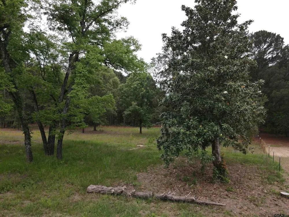 13041 County Road 4122 Lindale, TX 75771