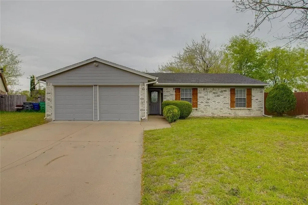 6409 Patino Court Watauga, TX 76148