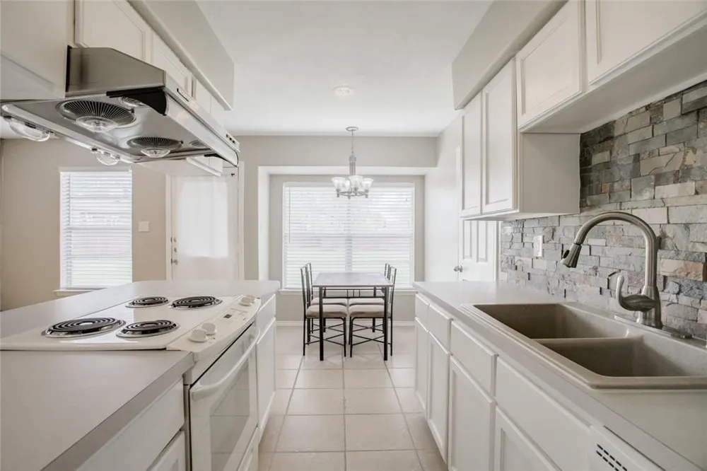 6409 Patino Court Watauga, TX 76148