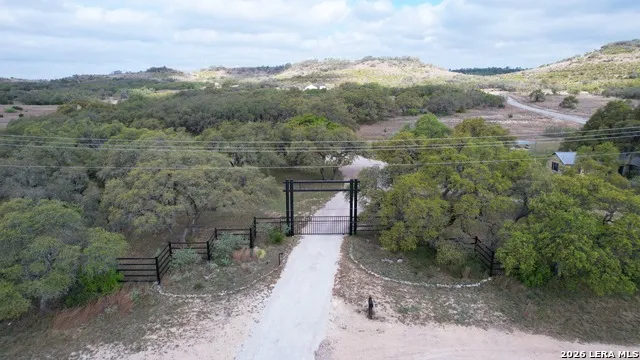 3513 Us Highway 281 Blanco, TX 78606