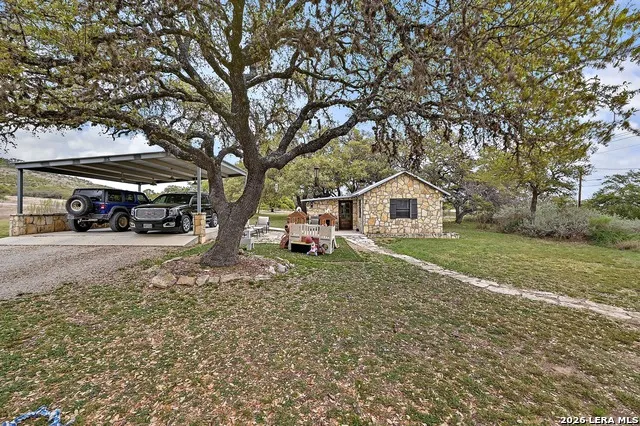 3513 Us Highway 281 Blanco, TX 78606