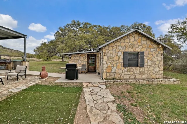 3513 Us Highway 281 Blanco, TX 78606