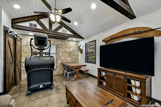 3513 Us Highway 281 Blanco, TX 78606