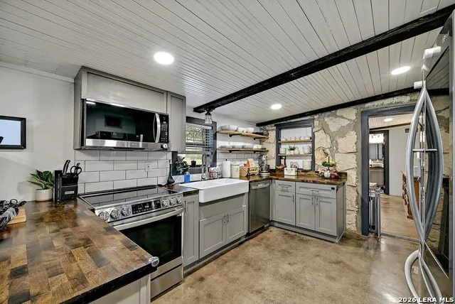 3513 Us Highway 281 Blanco, TX 78606