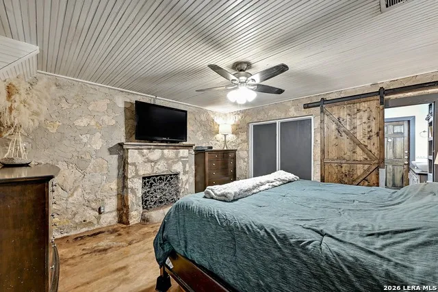 3513 Us Highway 281 Blanco, TX 78606
