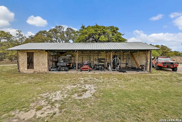 3513 Us Highway 281 Blanco, TX 78606