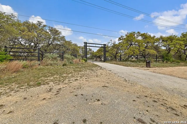 3513 Us Highway 281 Blanco, TX 78606