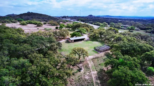 3513 Us Highway 281 Blanco, TX 78606