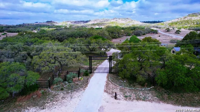 3513 Us Highway 281 Blanco, TX 78606