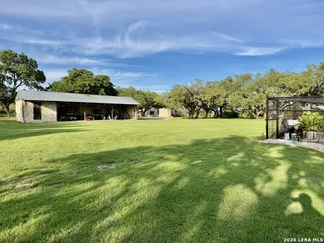 3513 Us Highway 281 Blanco, TX 78606