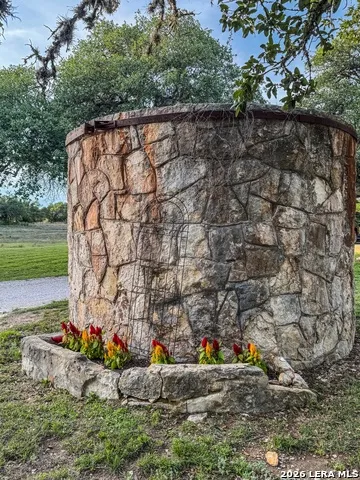 3513 Us Highway 281 Blanco, TX 78606