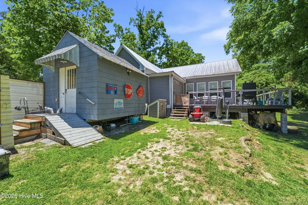 105 E Trent Street Trenton, NC 28585