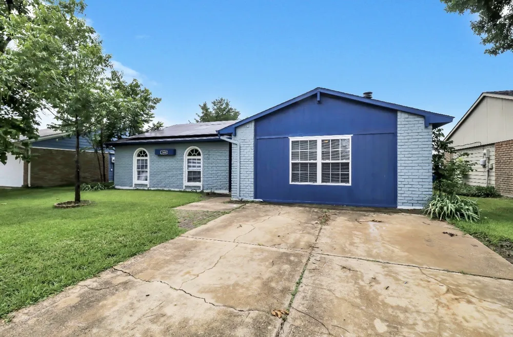 1509 California Trail Grand Prairie, TX 75052