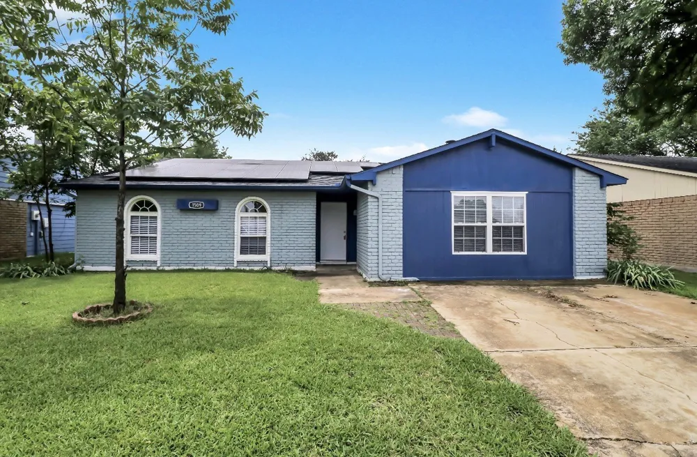 1509 California Trail Grand Prairie, TX 75052