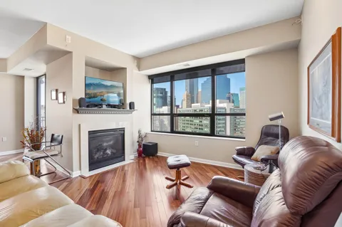 500 E Grant Street #1902
