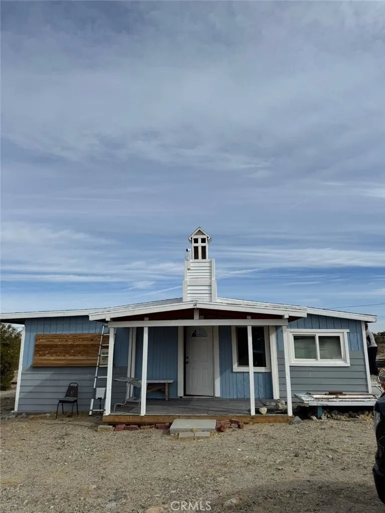 30554 234th Street E Llano, CA 93544