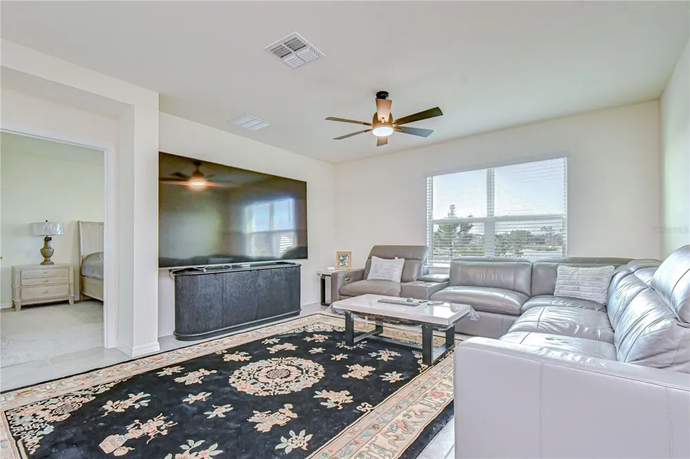 2763 WIDEWATER WAY Zephyrhills, FL 33541