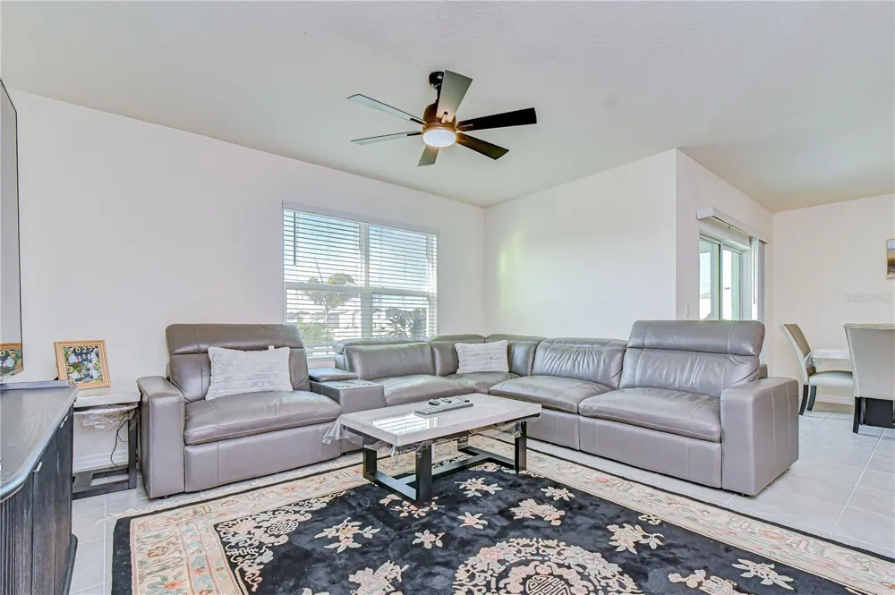 2763 WIDEWATER WAY Zephyrhills, FL 33541