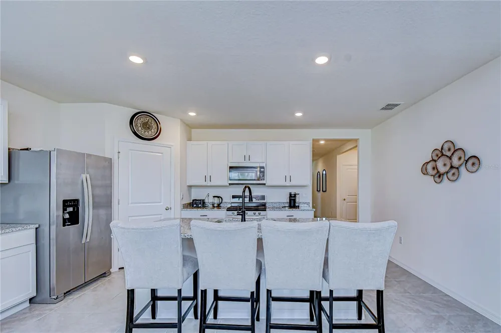 2763 WIDEWATER WAY Zephyrhills, FL 33541