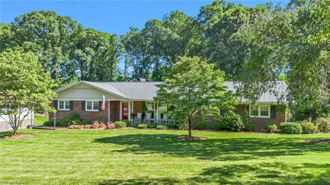 350 Laurelwood Drive