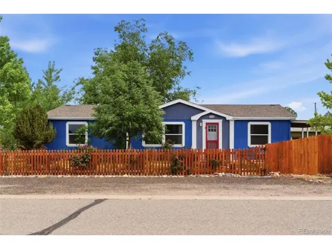 110 Dahlia Street