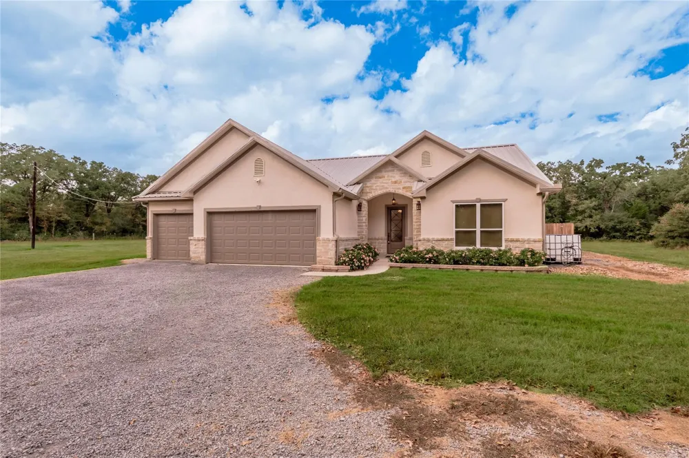 2803 Fm 2158 Midway, TX 75852