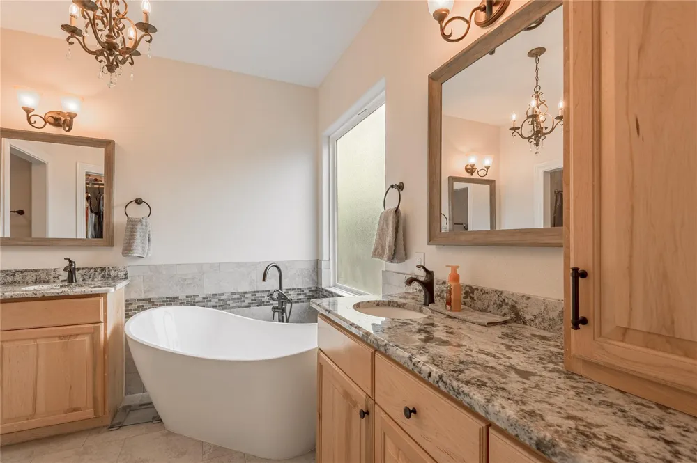 2803 Fm 2158 Midway, TX 75852
