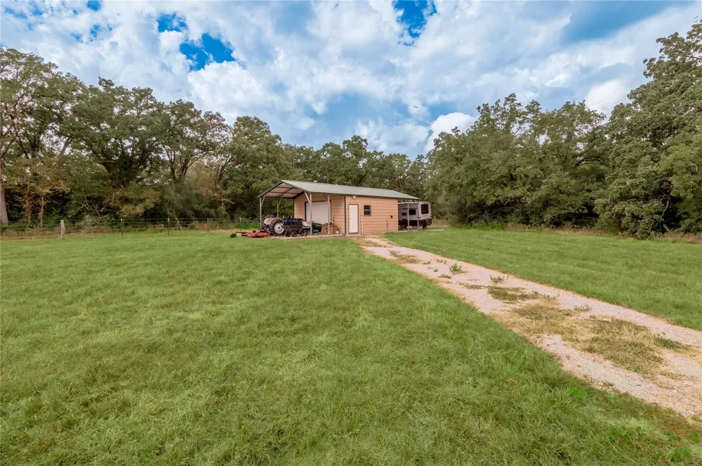 2803 Fm 2158 Midway, TX 75852