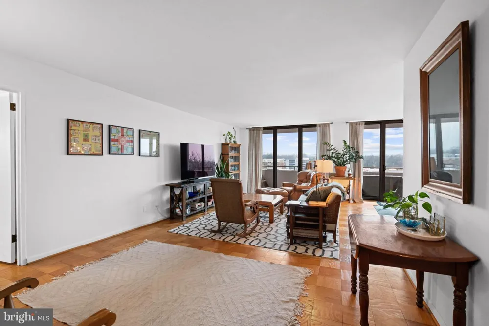 5101 RIVER ROAD #901 Bethesda, MD 20816
