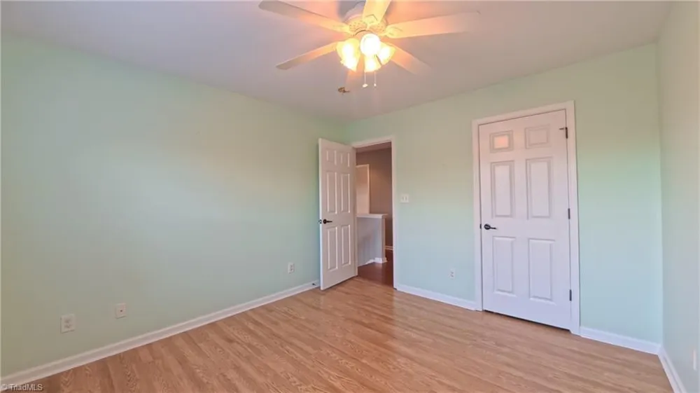 1600 Lakefield Drive Clemmons, NC 27012