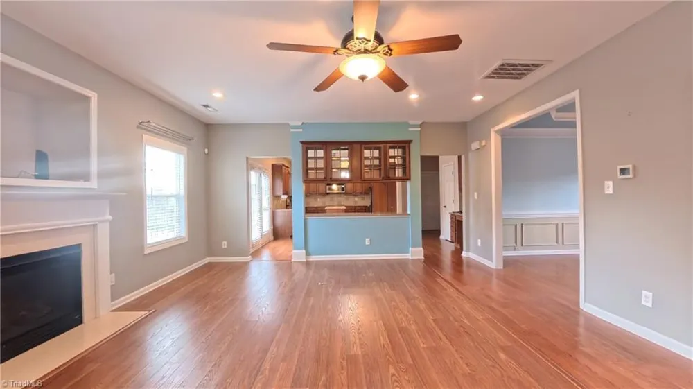 1600 Lakefield Drive Clemmons, NC 27012