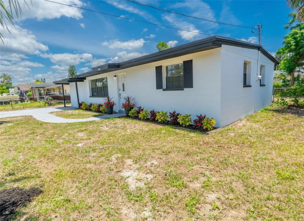 4112 W FAIRVIEW HEIGHTS Tampa, FL 33616