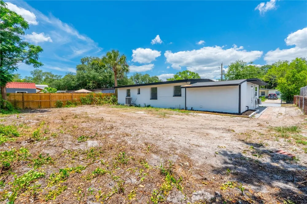 4112 W FAIRVIEW HEIGHTS Tampa, FL 33616