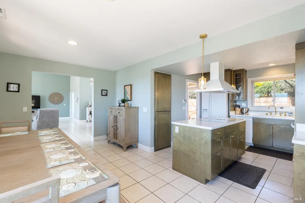 464 Loon Court Bodega Bay, CA 94923