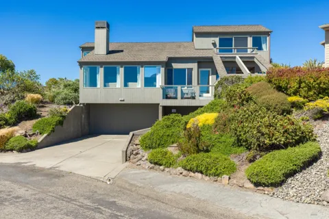 464 Loon Court
