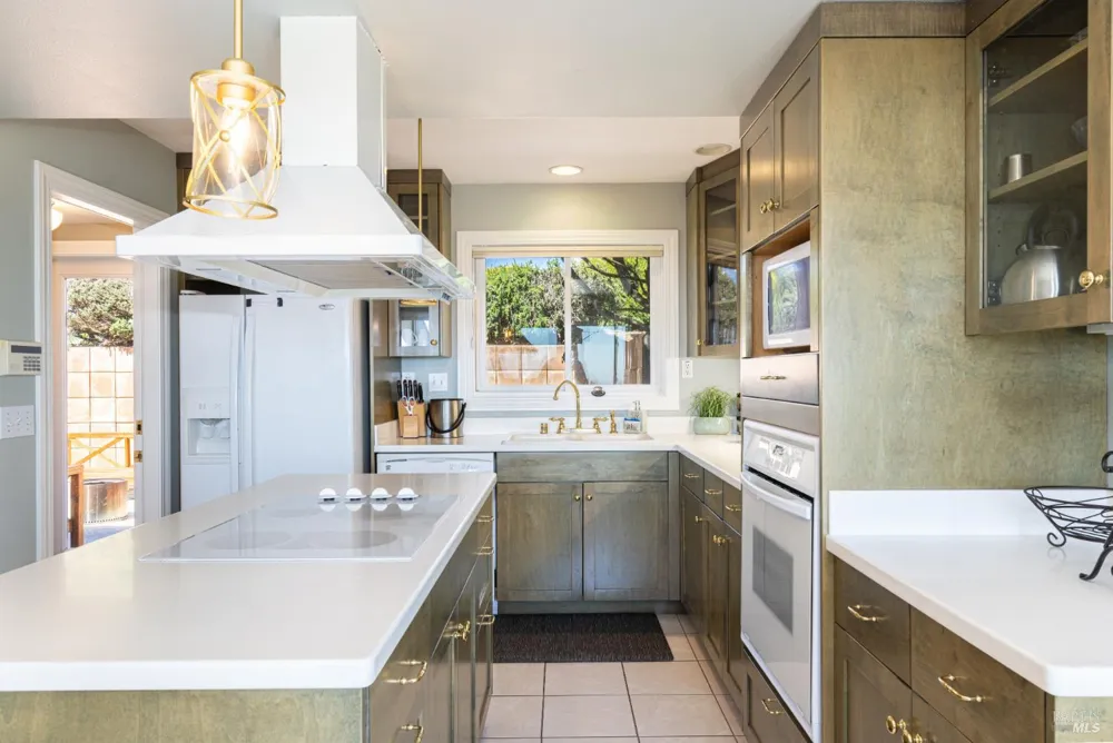 464 Loon Court Bodega Bay, CA 94923