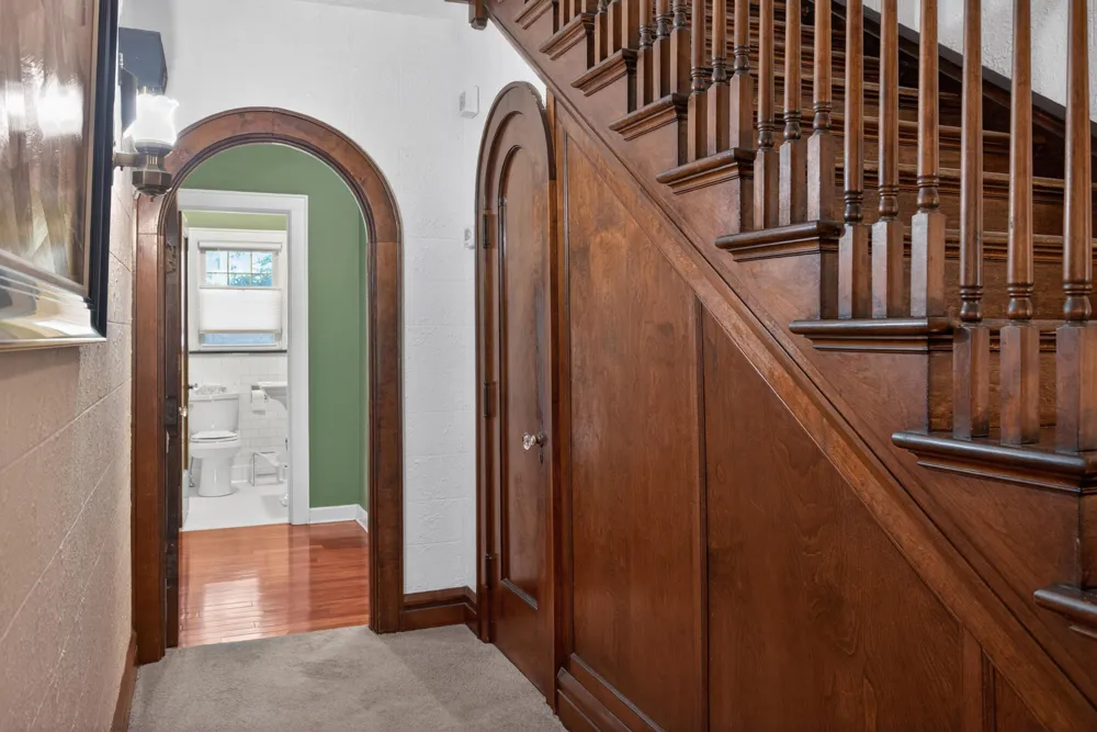 612 S Bowen Jackson City, MI 49203