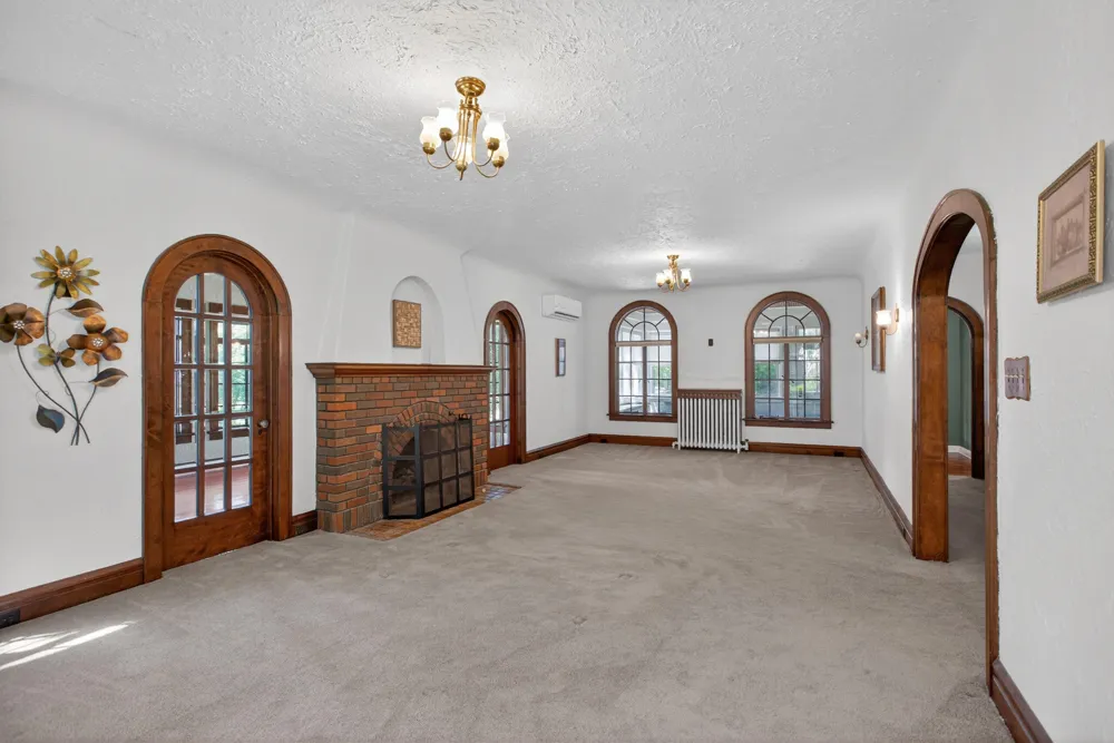 612 S Bowen Jackson City, MI 49203