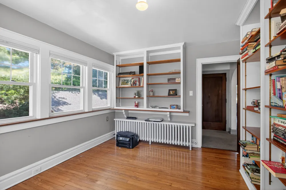 612 S Bowen Jackson City, MI 49203