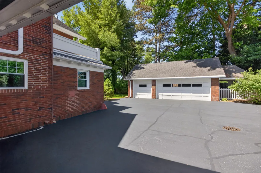 612 S Bowen Jackson City, MI 49203