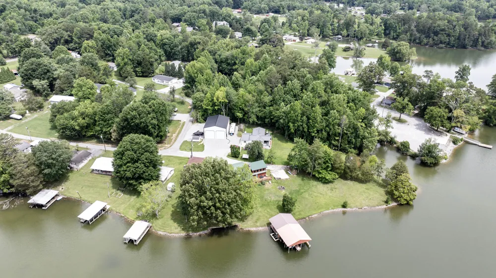 246 Howell Drive Spring City, TN 37381