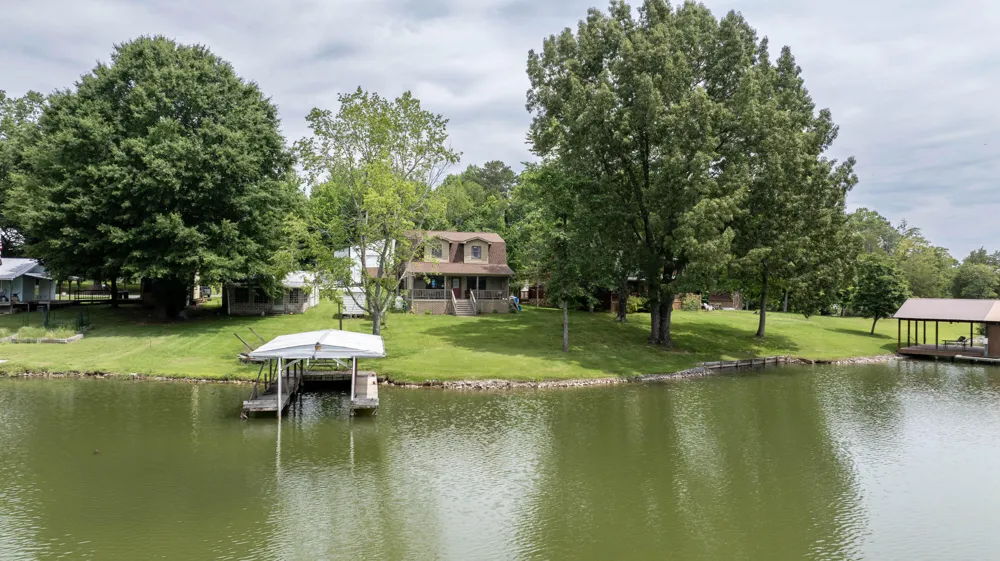 246 Howell Drive Spring City, TN 37381