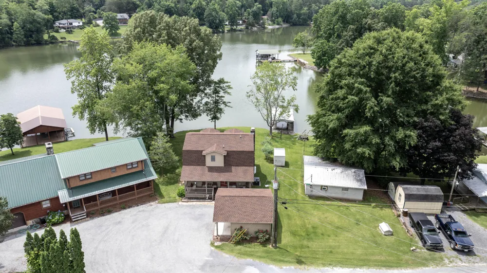 246 Howell Drive Spring City, TN 37381